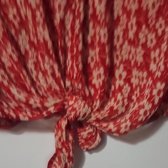 Madewell Red Floral Blouse - Picture 5 of 7